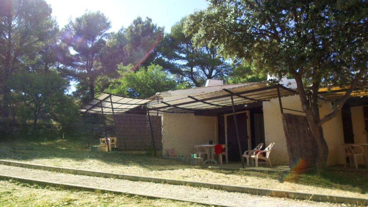 Отель Vvf Luberon Provence Мюр Экстерьер фото